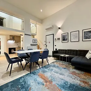 Apartment Future, Milan