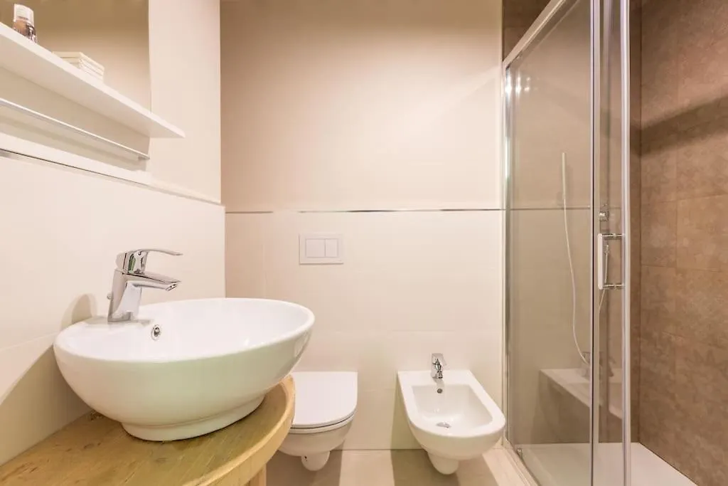 Sp15 -Isola- Super Large Apartment Milan