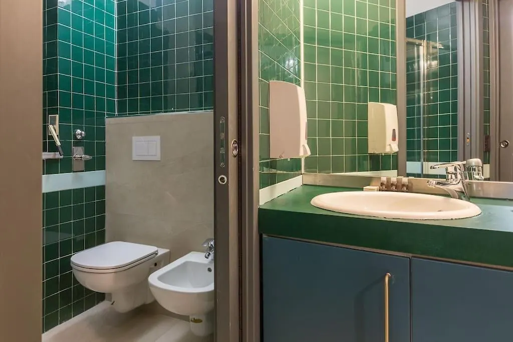Sp15 -Isola- Super Large Apartment Milan Italy